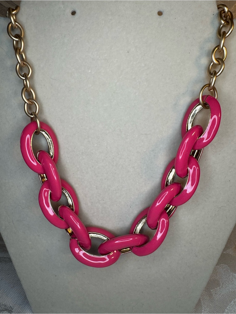 New And Lovely Women’s Pink Chain-Link Statement Necklace - Gold Accents